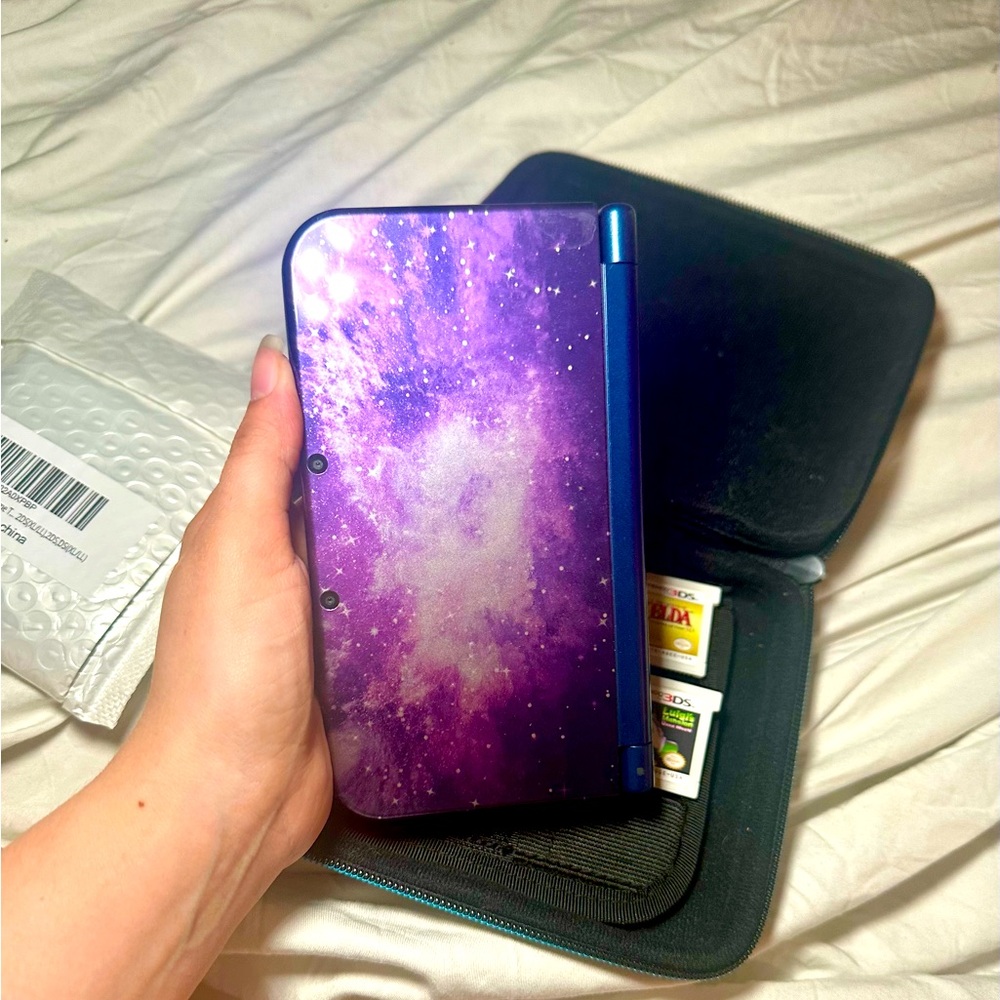 Nintendo DSXL limited edition galaxy print